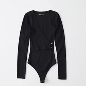 Abercrombie & Fitch Hardware-Accent Long-Sleeve Bodysuit
